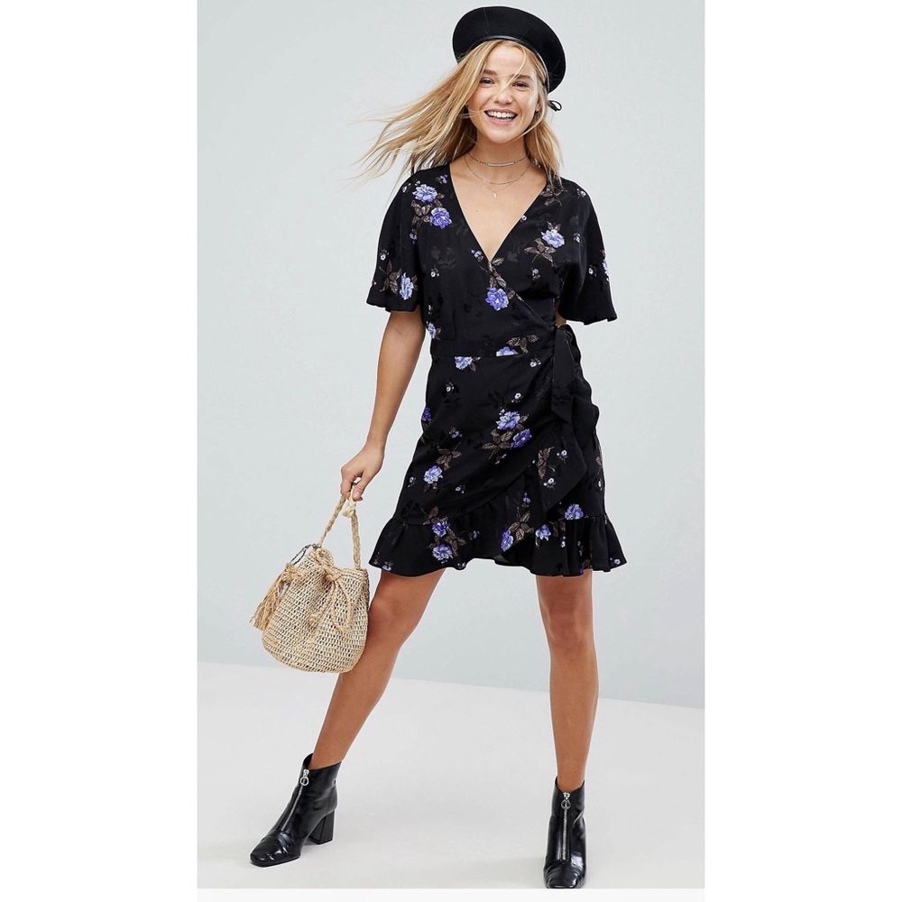 Nobody’s Child Wrap Dress in Floral w/ Frill Hem